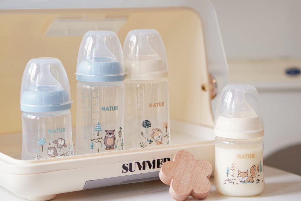 การเลือกขวดนมที่เหมาะกับลูกน้อยเป็นเรื่องสำคัญ แต่การดูแลรักษาให้ใช้งานได้นาน ก็เป็นอีกหนึ่งหัวใจของการใช้งานจริง